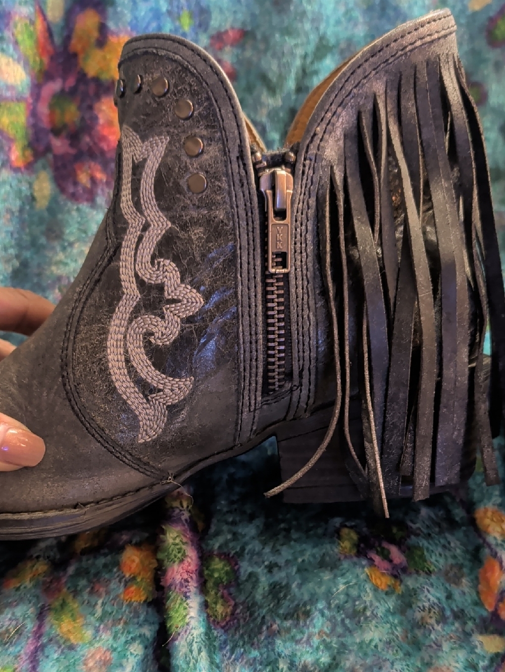 Fringe Western Ankle Boots in Black Size 8 - Picture 4 of 7